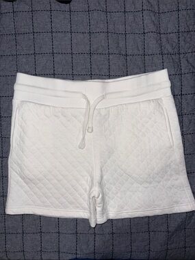 High-Waist Quilted White Women's Shorts
